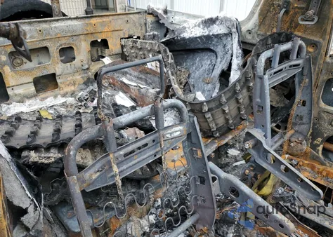 2002 Chevrolet Tracker z USA, uszkodzony, nr VIN 2CNBJ18C126937858